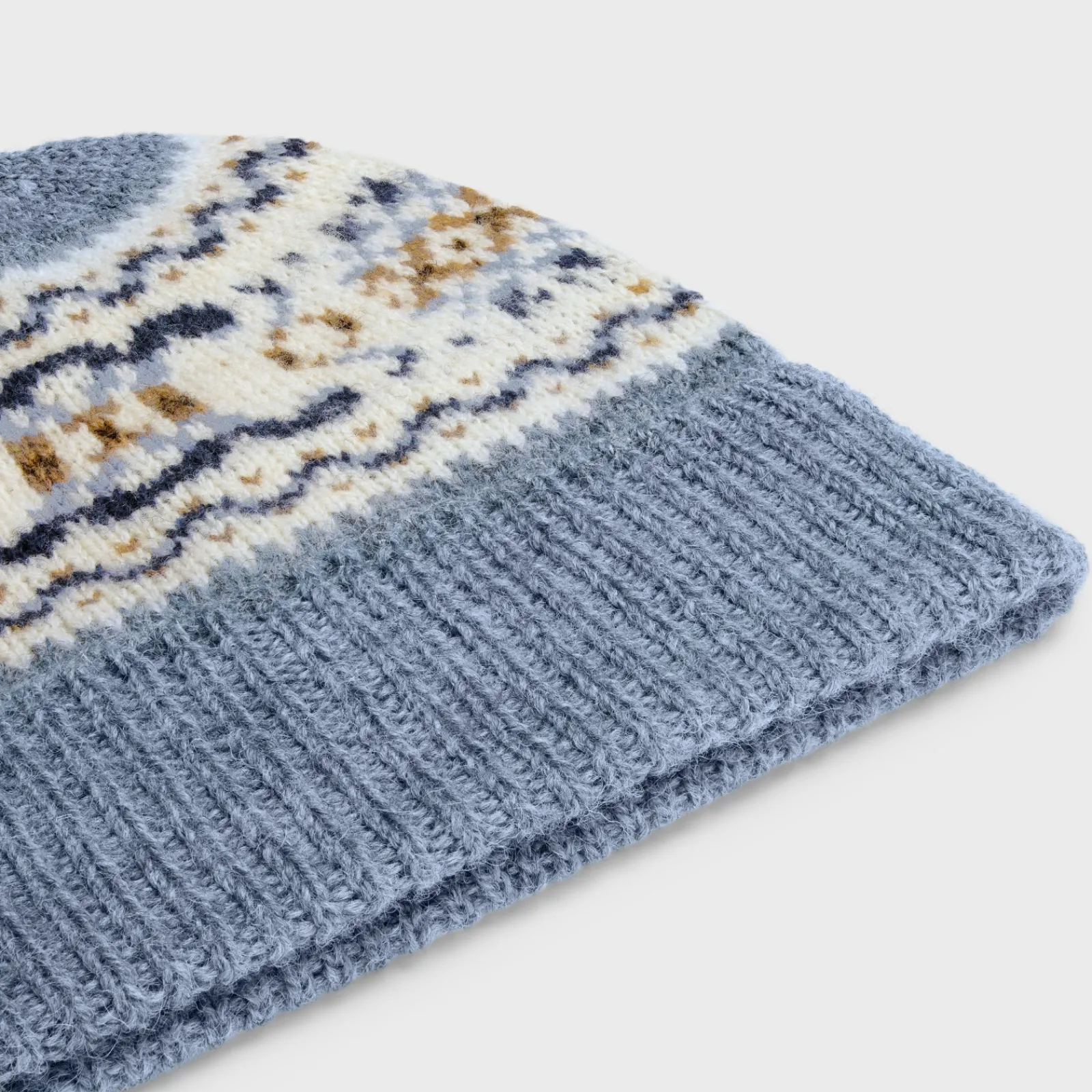Sale beanie in triomphe fair isle wool Women Beanies And Scarves