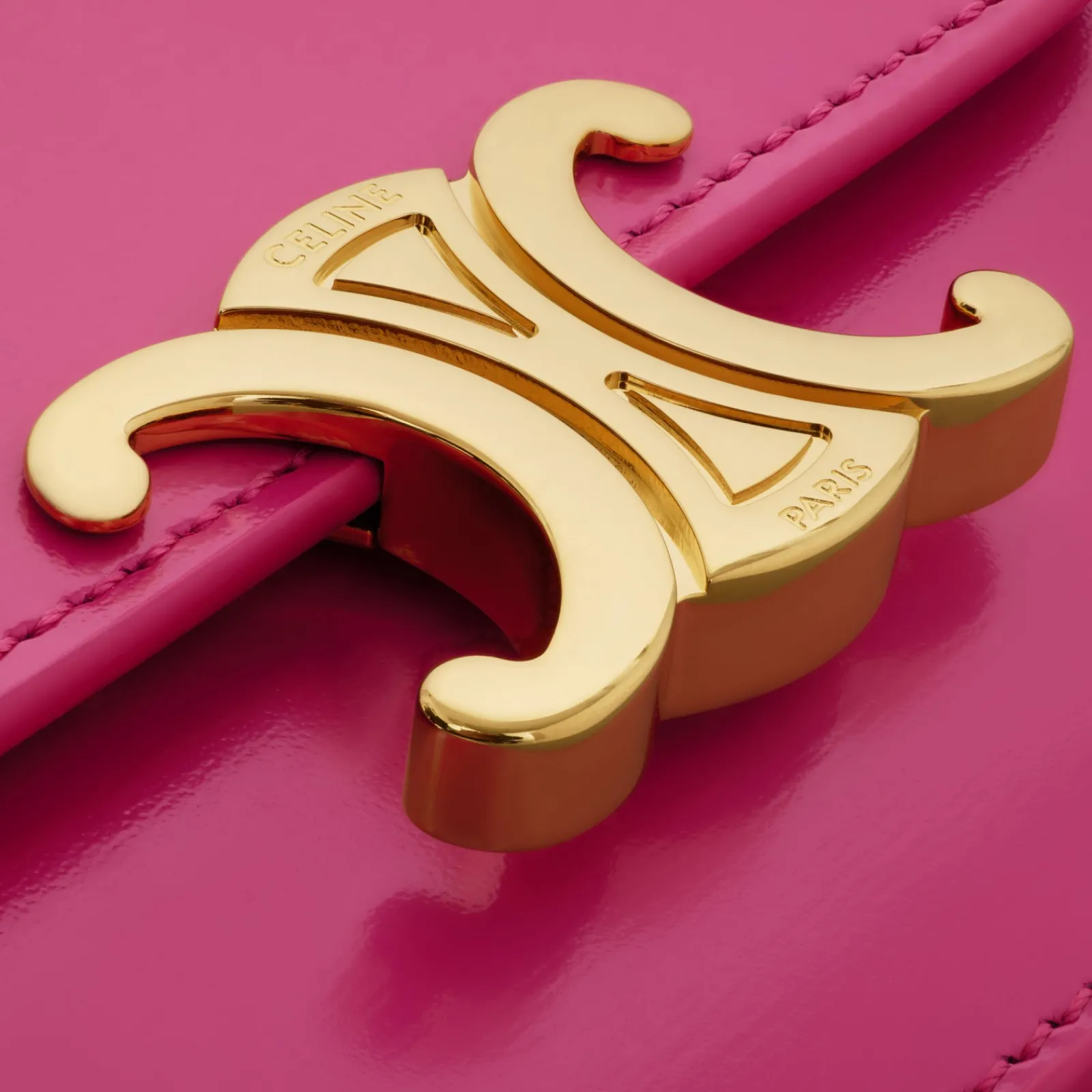 Best CARD HOLDER WITH FLAP TRIOMPHE in Shiny calfskin Women Triomphe | Categories·Coin And Card Holders