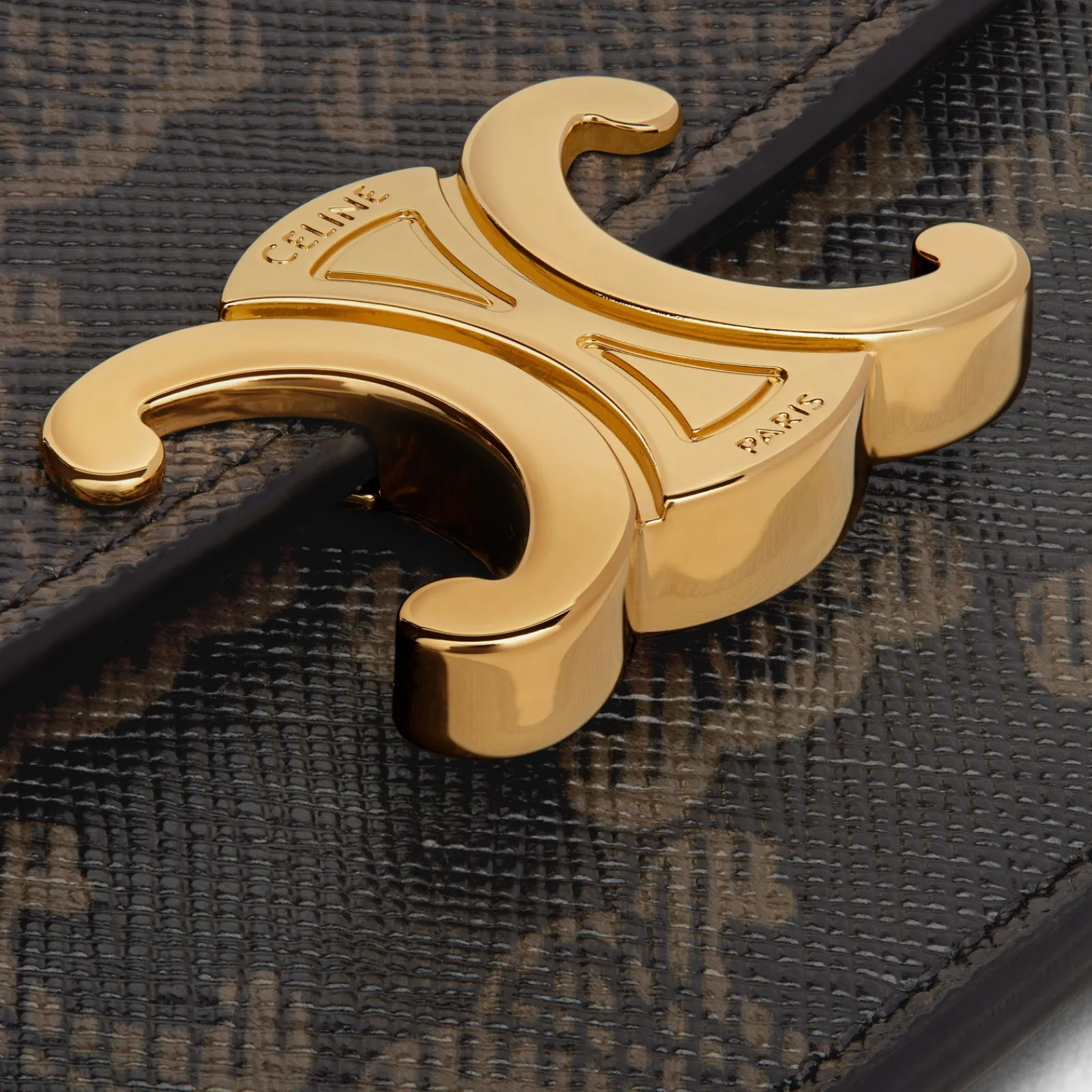 Best CARD HOLDER WITH FLAP TRIOMPHE in Triomphe Canvas Women Triomphe Canvas | Categories·Coin And Card Holders