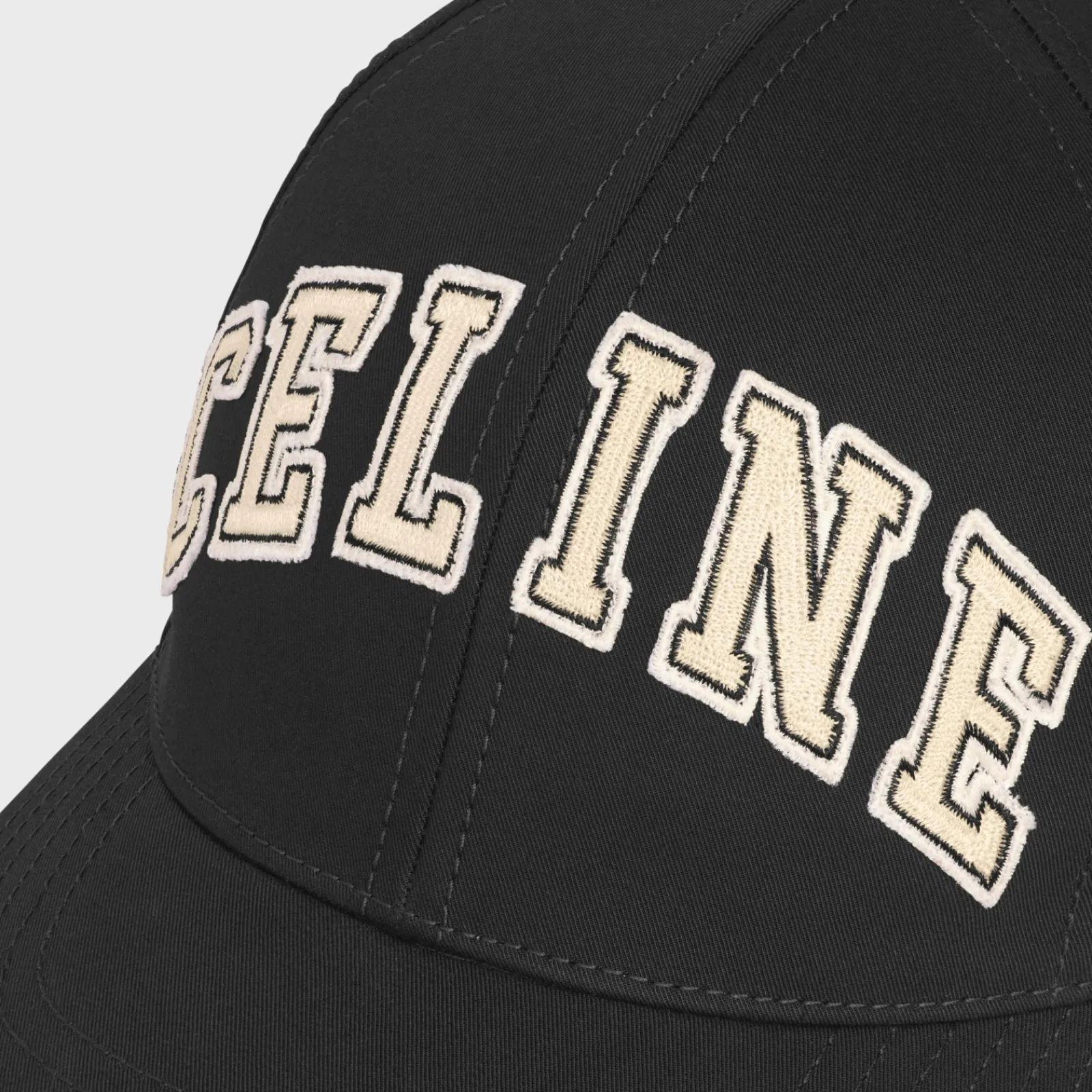 Clearance college baseball cap in cotton Hats And Soft Accessories