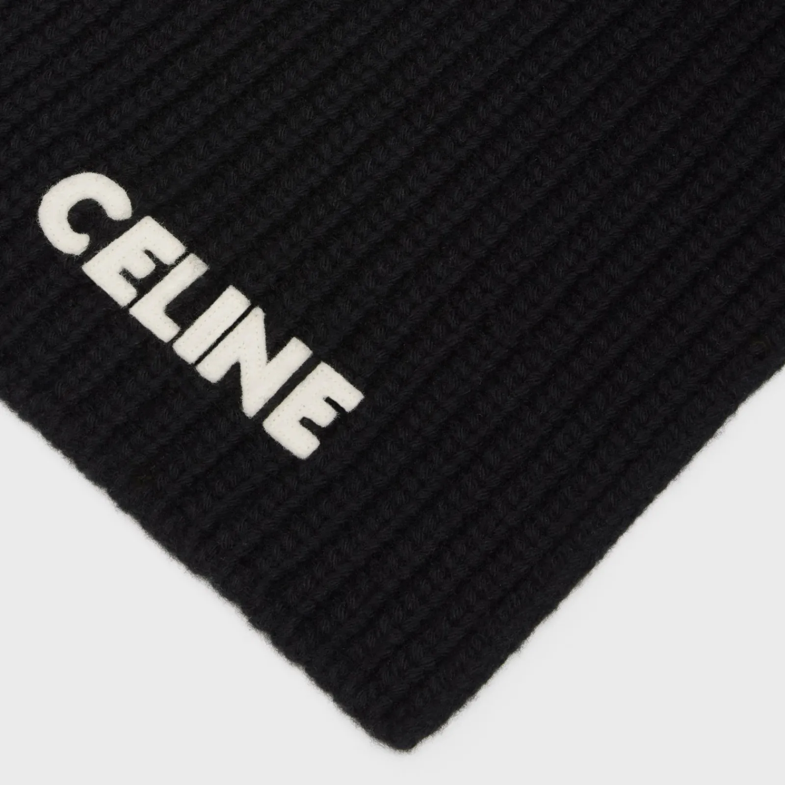 New SCARF IN RIBBED WOOL Hats And Soft Accessories