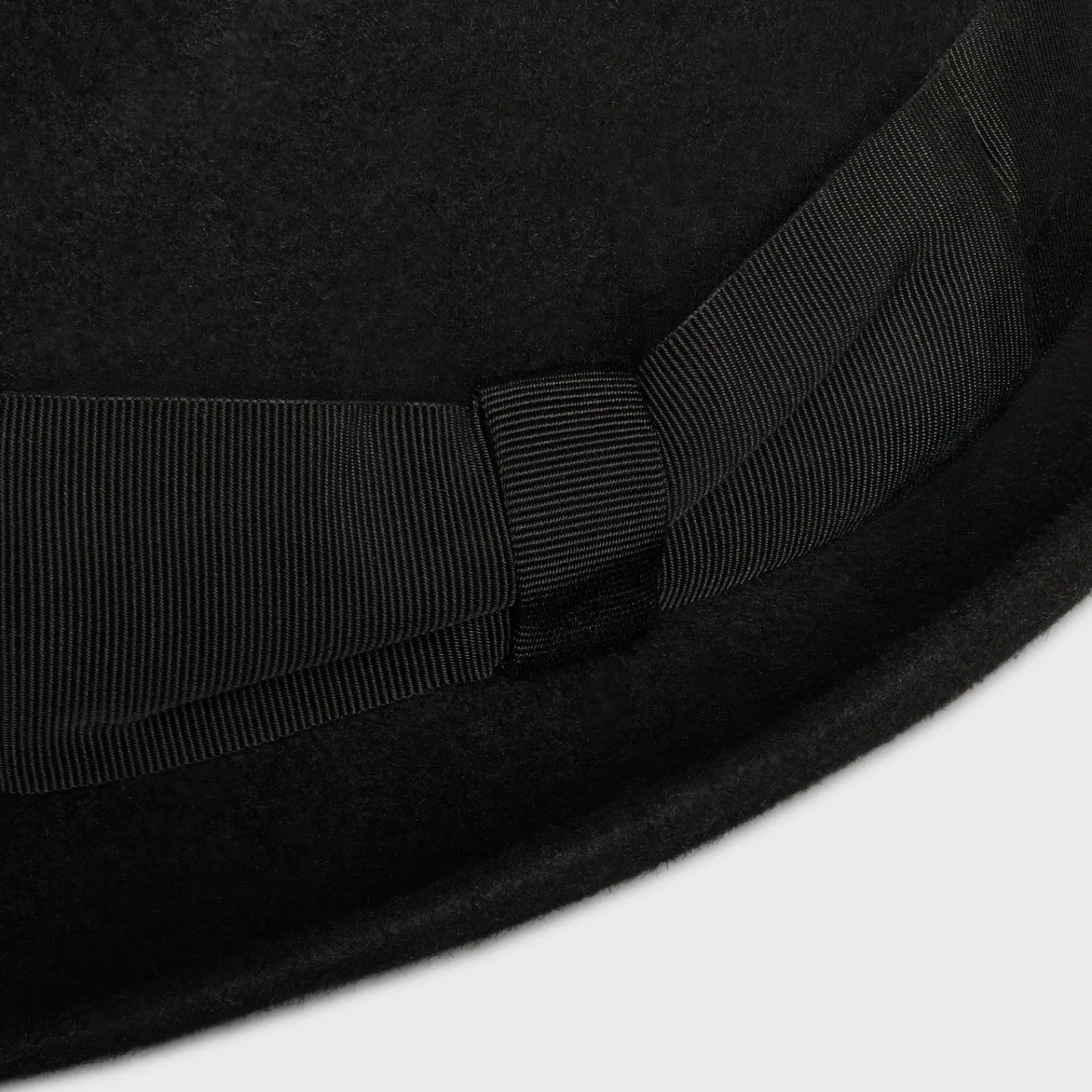 New HAT IN FELT Hats And Soft Accessories