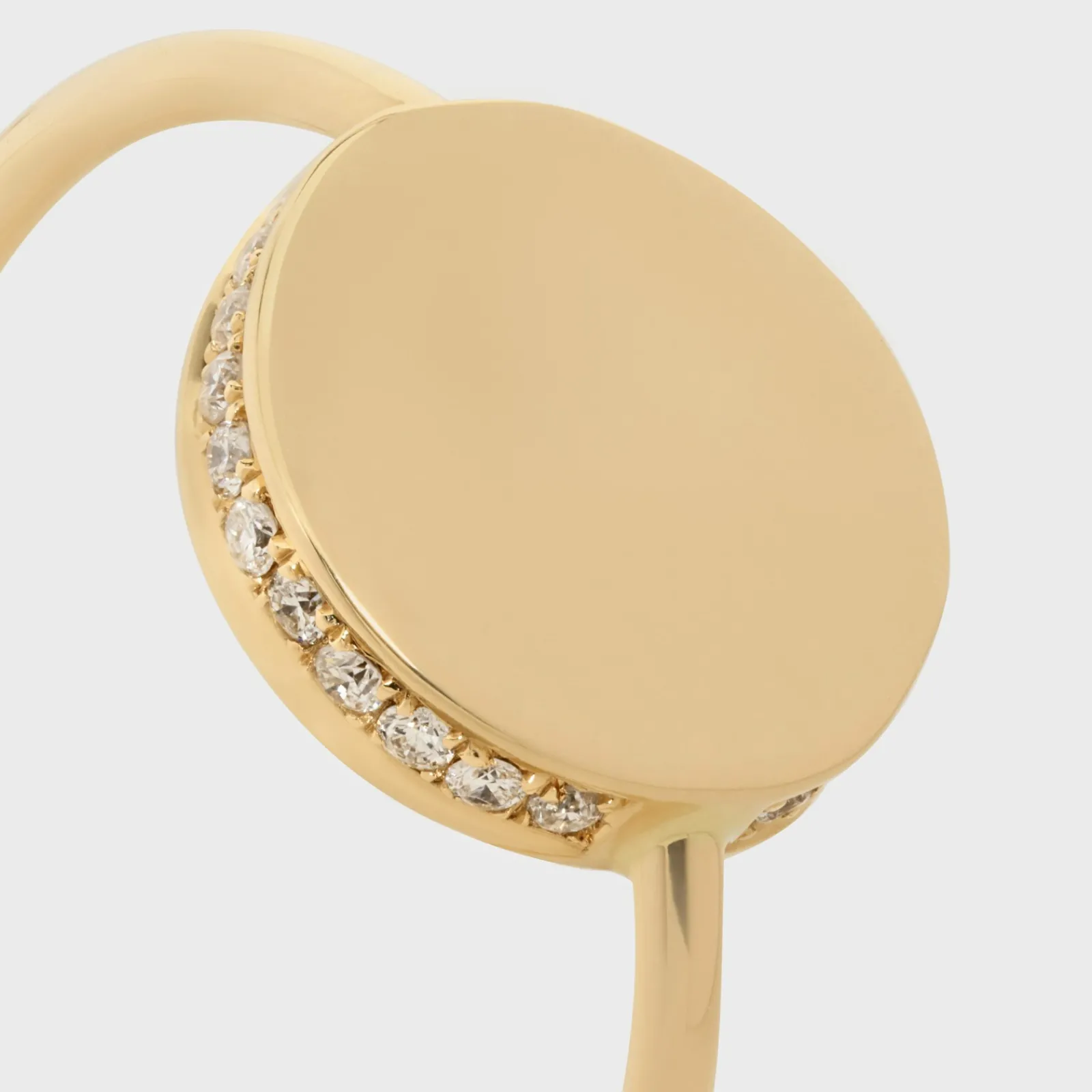 Sale Medaille Ring in Yellow Gold and Diamonds Women Other Lines | Categories·Rings