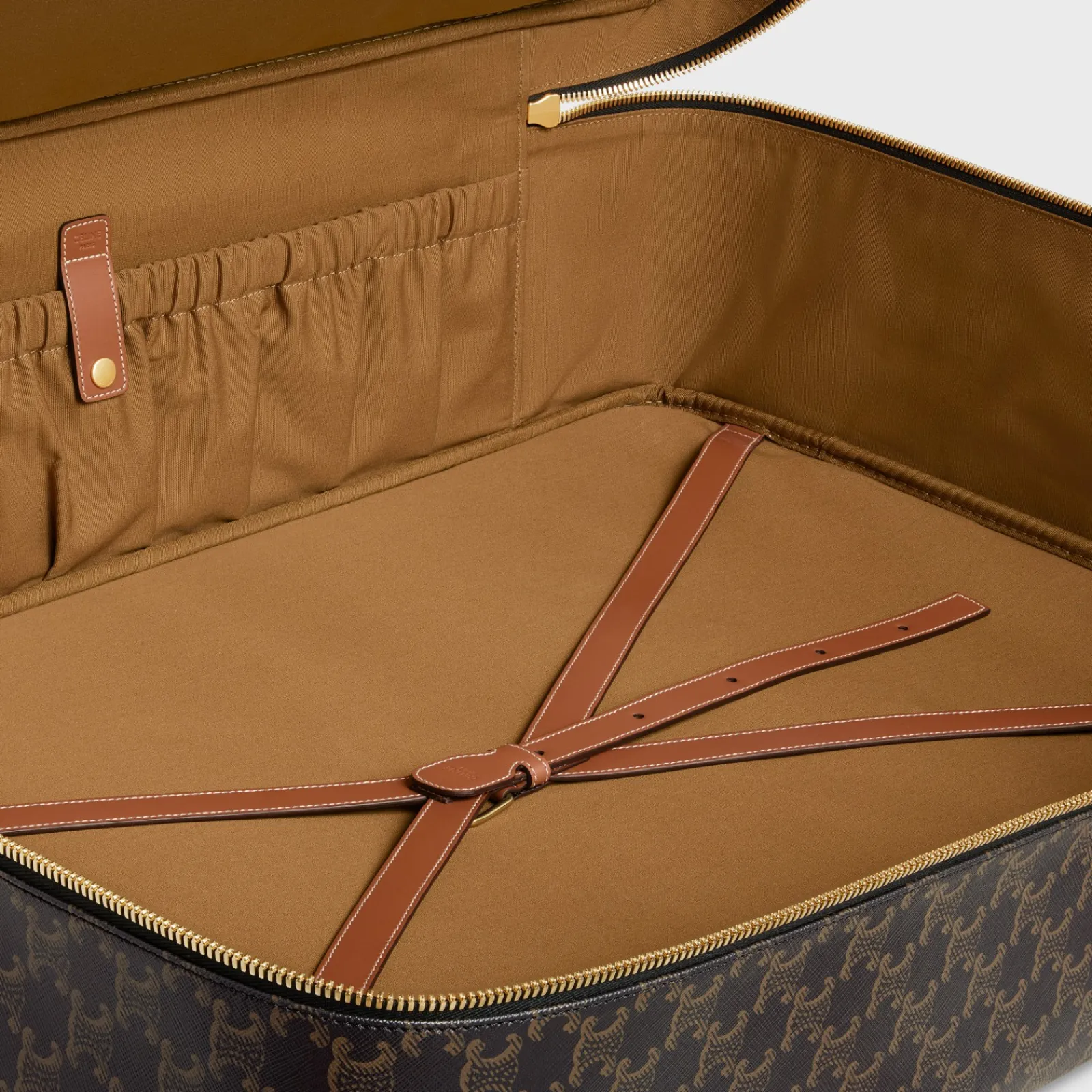 Discount Soft Luggage 70 in Triomphe Canvas and Calfskin Travel